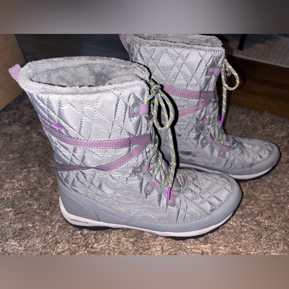 Columbia Omni-Tech Insulated Reflective Lined Snow Boots in Gray Women’s 9 -EUC - Picture 2 of 7